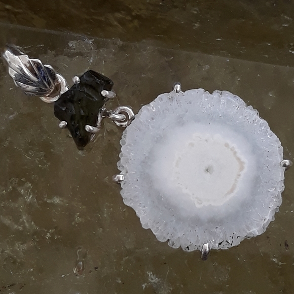 Natural Solar Quartz Eye & Moldavite Pendant - Picture 3 of 8